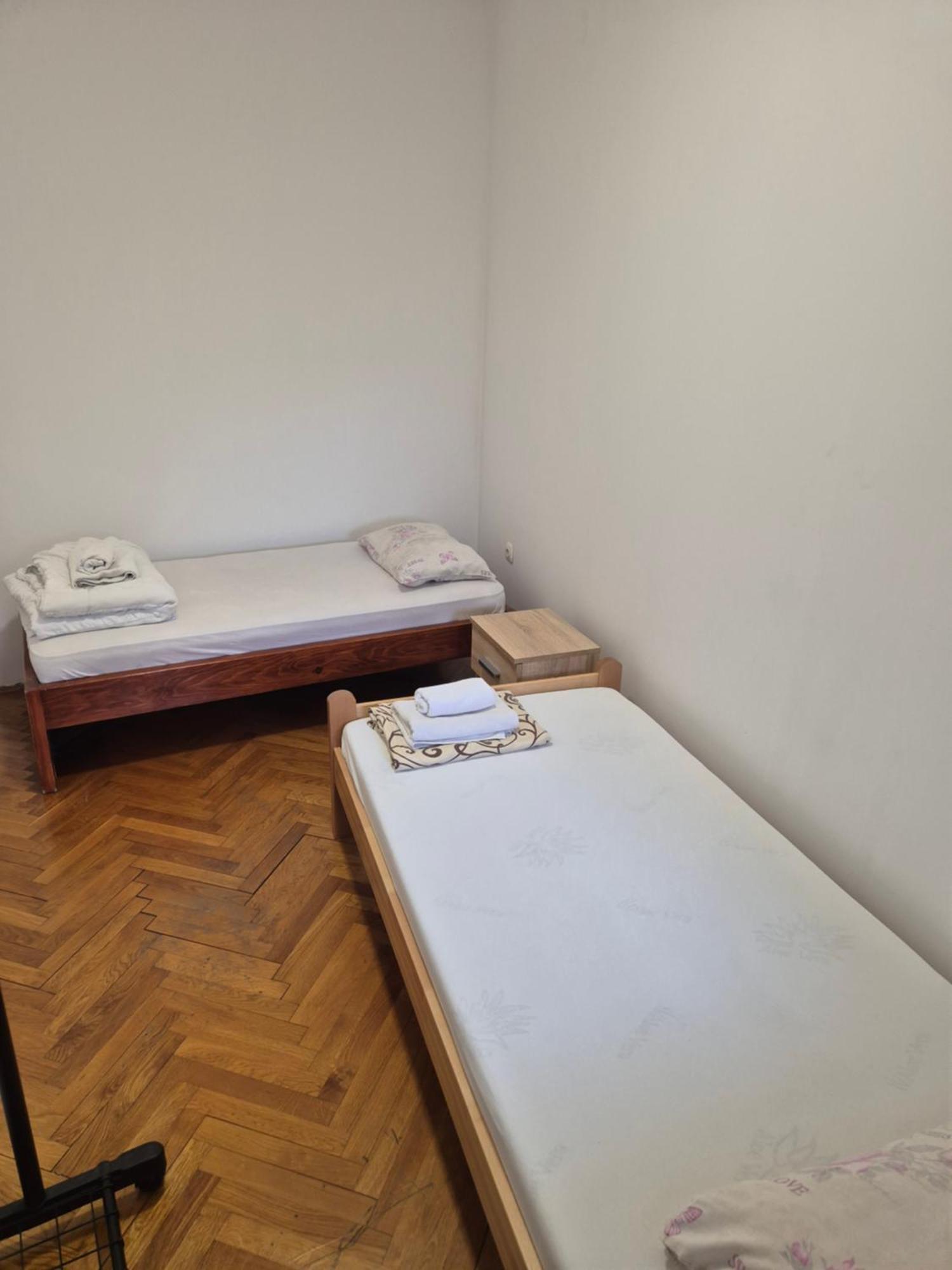 Apartmani Jasmin Novi Sad Esterno foto