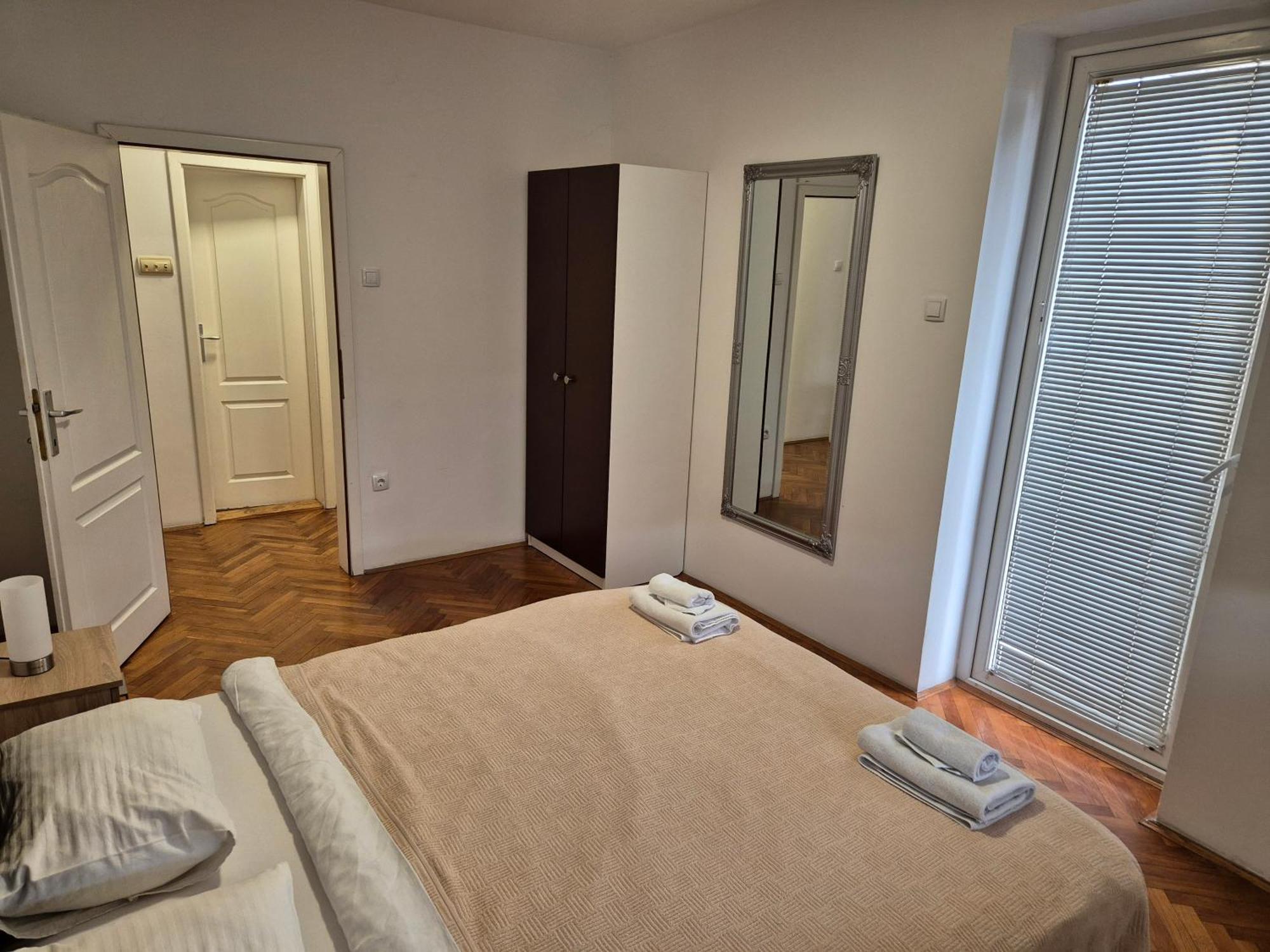 Apartmani Jasmin Novi Sad Esterno foto